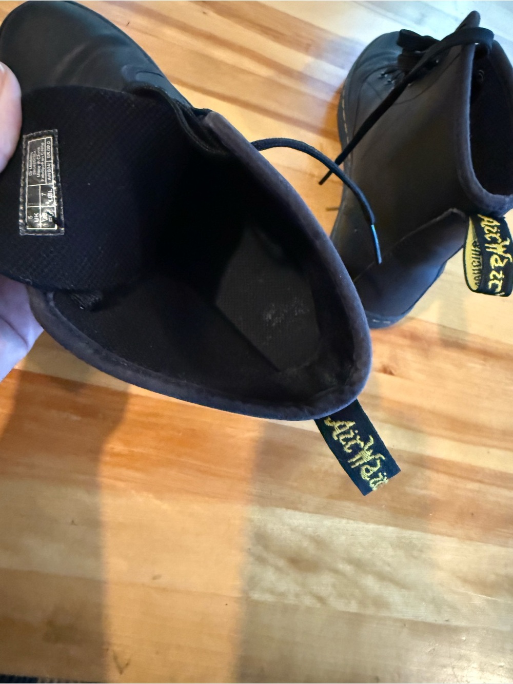 Dr. Martens Shoreditch boots women’s size 7 - Picture 6 of 8
